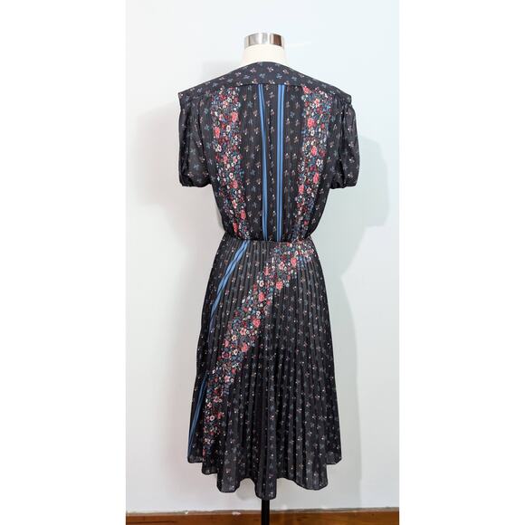 70s Black Floral Accordion Pleated Faux Wrap Dress - Picture 4 of 6